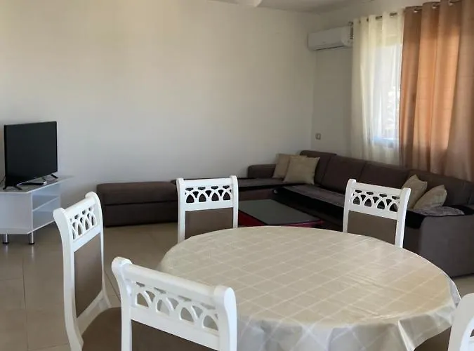 Sun Roll Apartment *