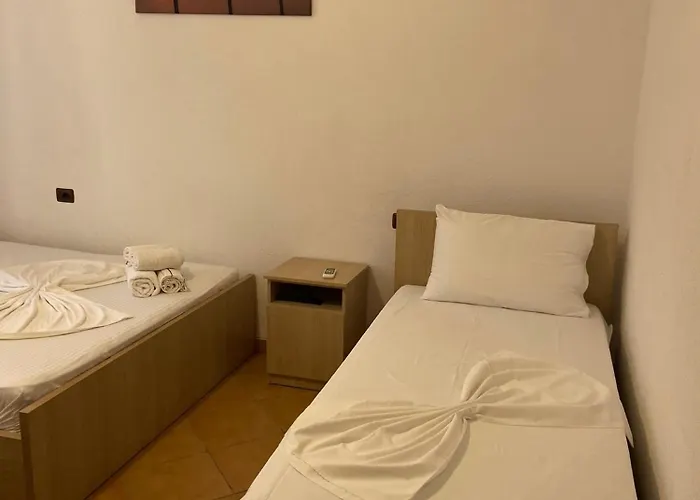 Apartment Sun Roll Baks-Rrjoll