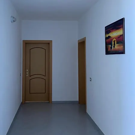 Sun Roll شقة